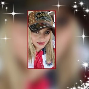 Meet your Posher, Elena